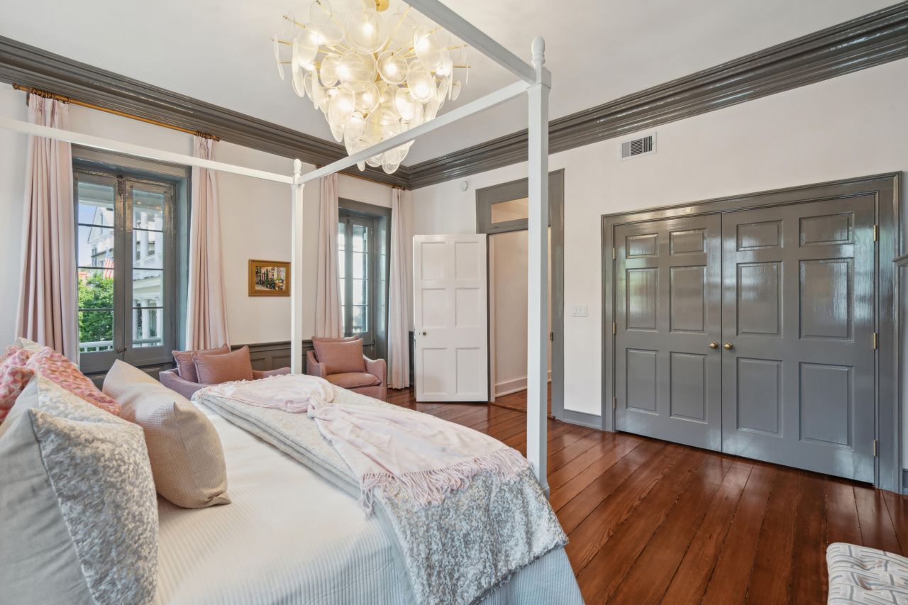 42 S Battery Street Photo 54