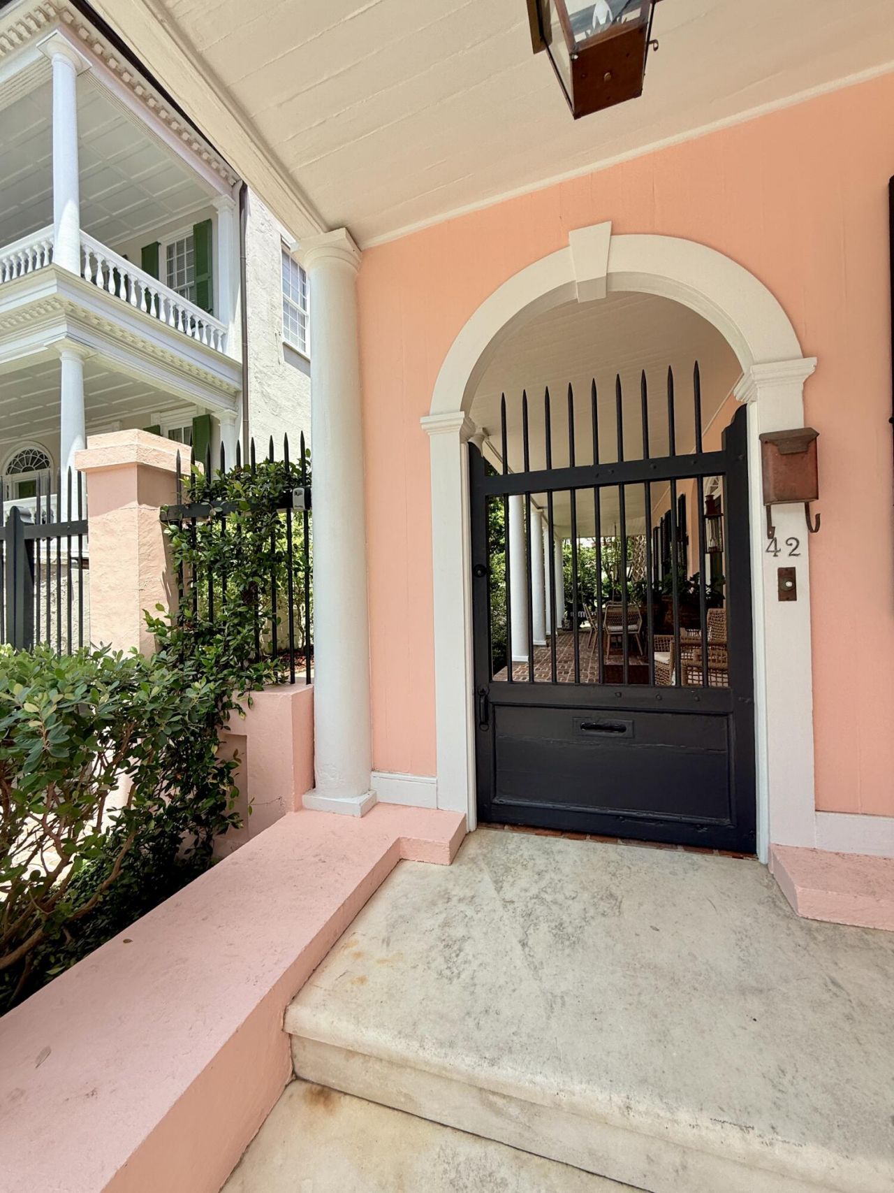 42 S Battery Street Photo 6