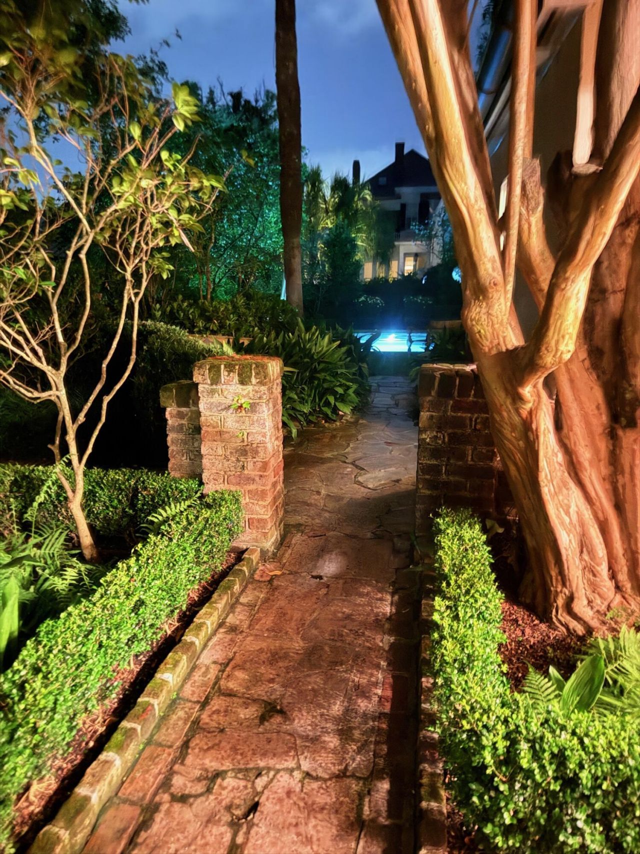 42 S Battery Street Photo 7