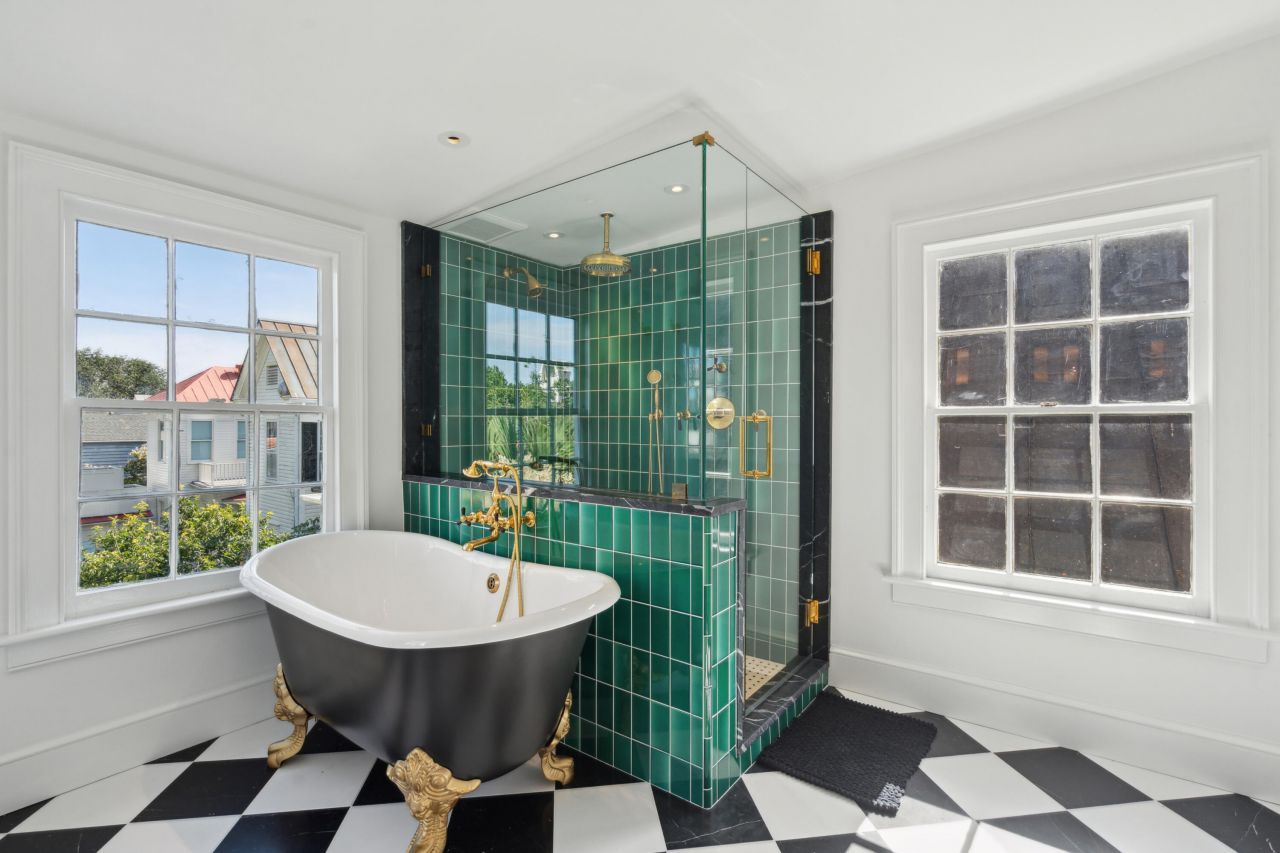 42 S Battery Street Photo 81