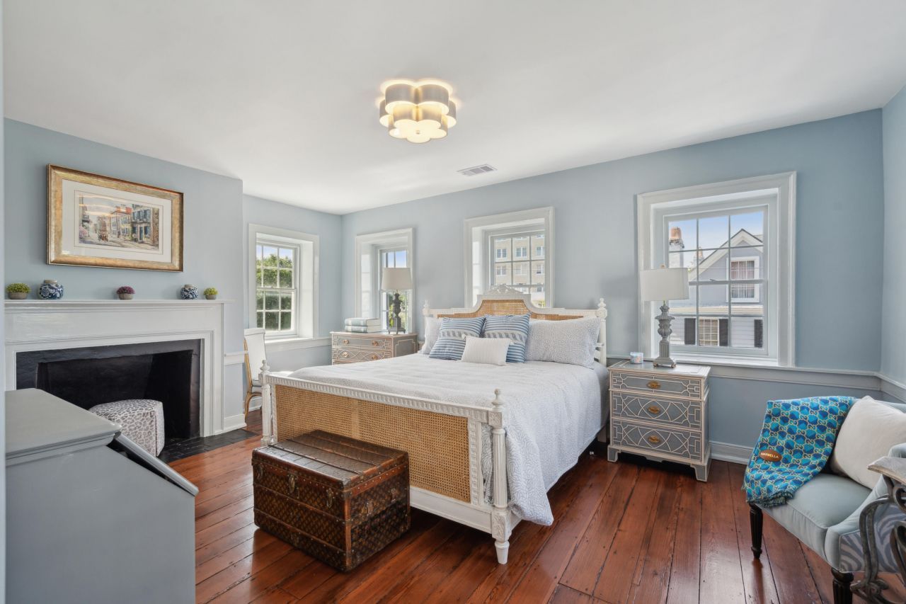 42 S Battery Street Photo 86