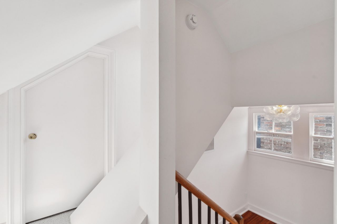 42 S Battery Street Photo 90