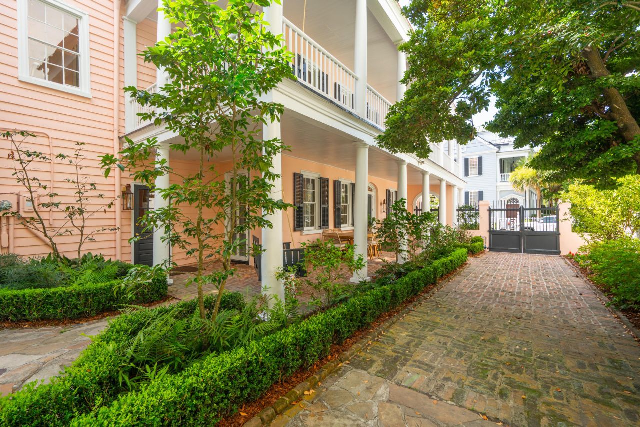 42 S Battery Street Photo 92