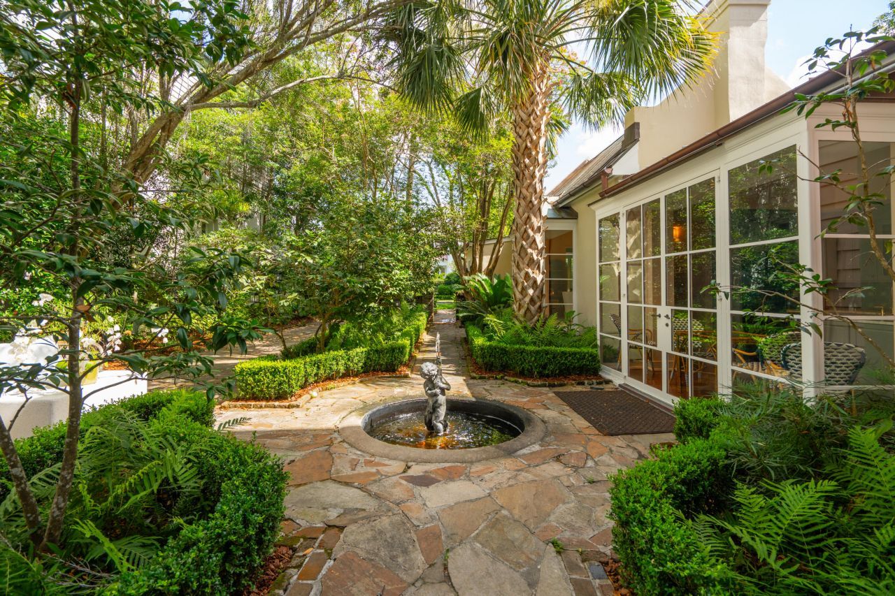 42 S Battery Street Photo 94