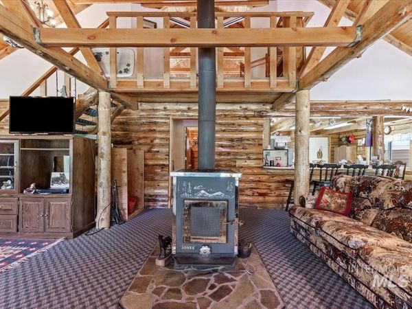 117 Alder Dr, Lowman, ID 83637