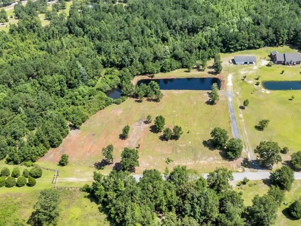 602 Alligator Rd., Andrews, SC 29510