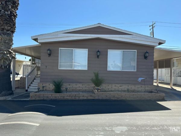 7 Tee, Bakersfield, CA 93308