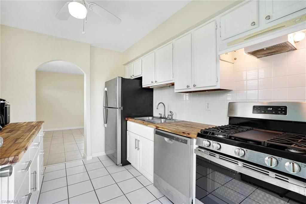 527 Goodland Dr W, Goodland, FL 34140 Photo