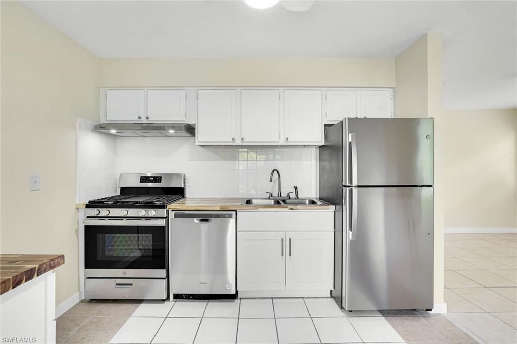 527 Goodland Dr W, Goodland, FL 34140 Photo