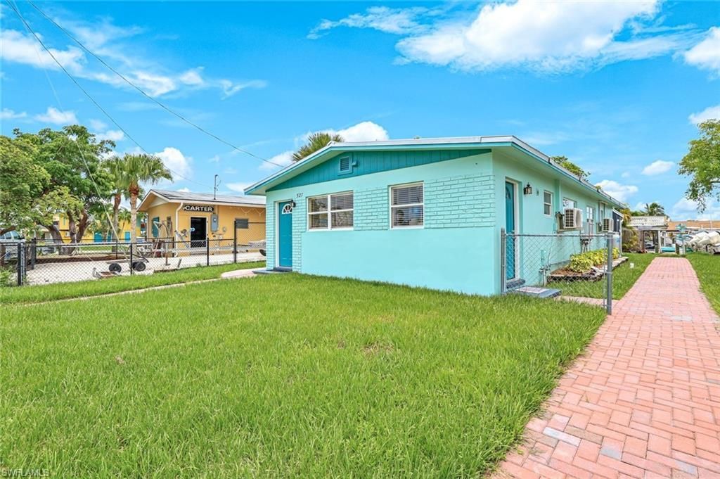 527 Goodland Dr W, Goodland, FL 34140 Photo