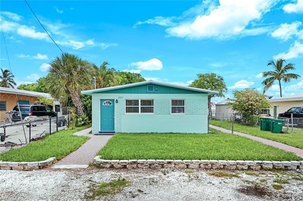 527 Goodland Dr W, Goodland, FL 34140 Photo