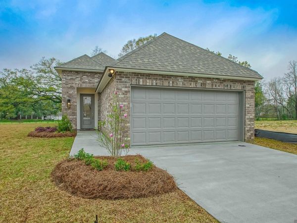 654 Turnstone Ave, Baton Rouge, LA 70819