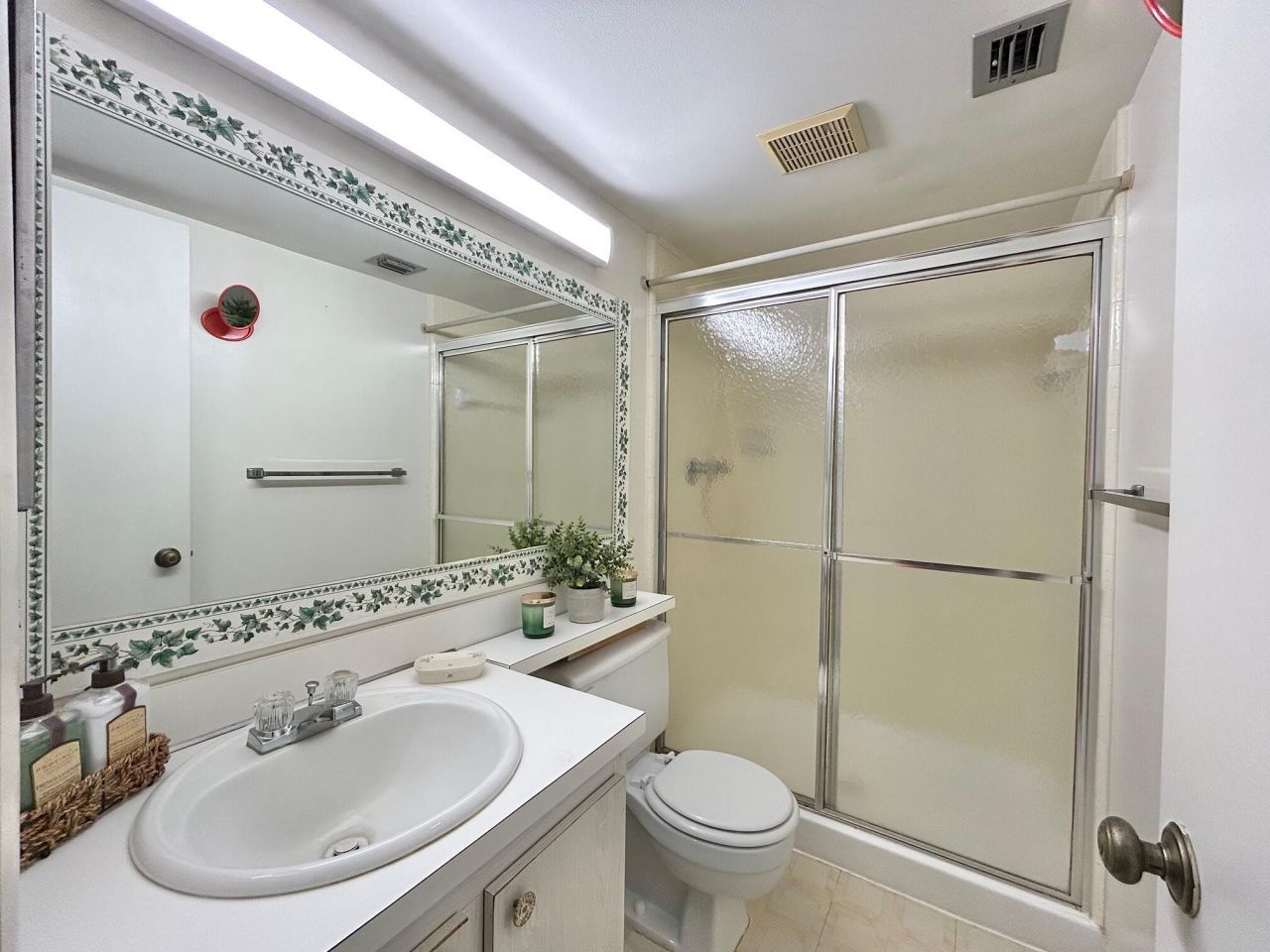 141 Lake Pine Circle, Unit A-2, Greenacres, FL 33463 Photo