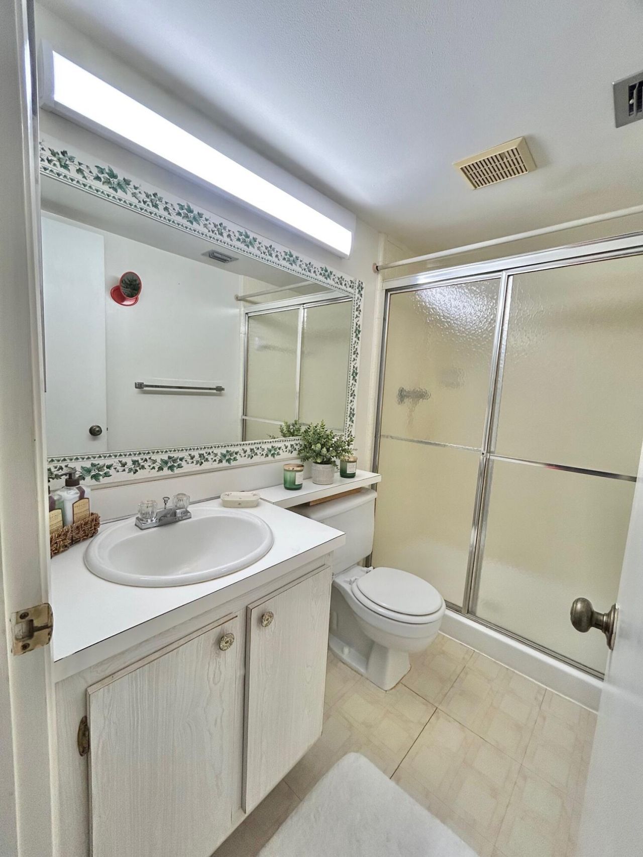 141 Lake Pine Circle, Unit A-2, Greenacres, FL 33463 Photo