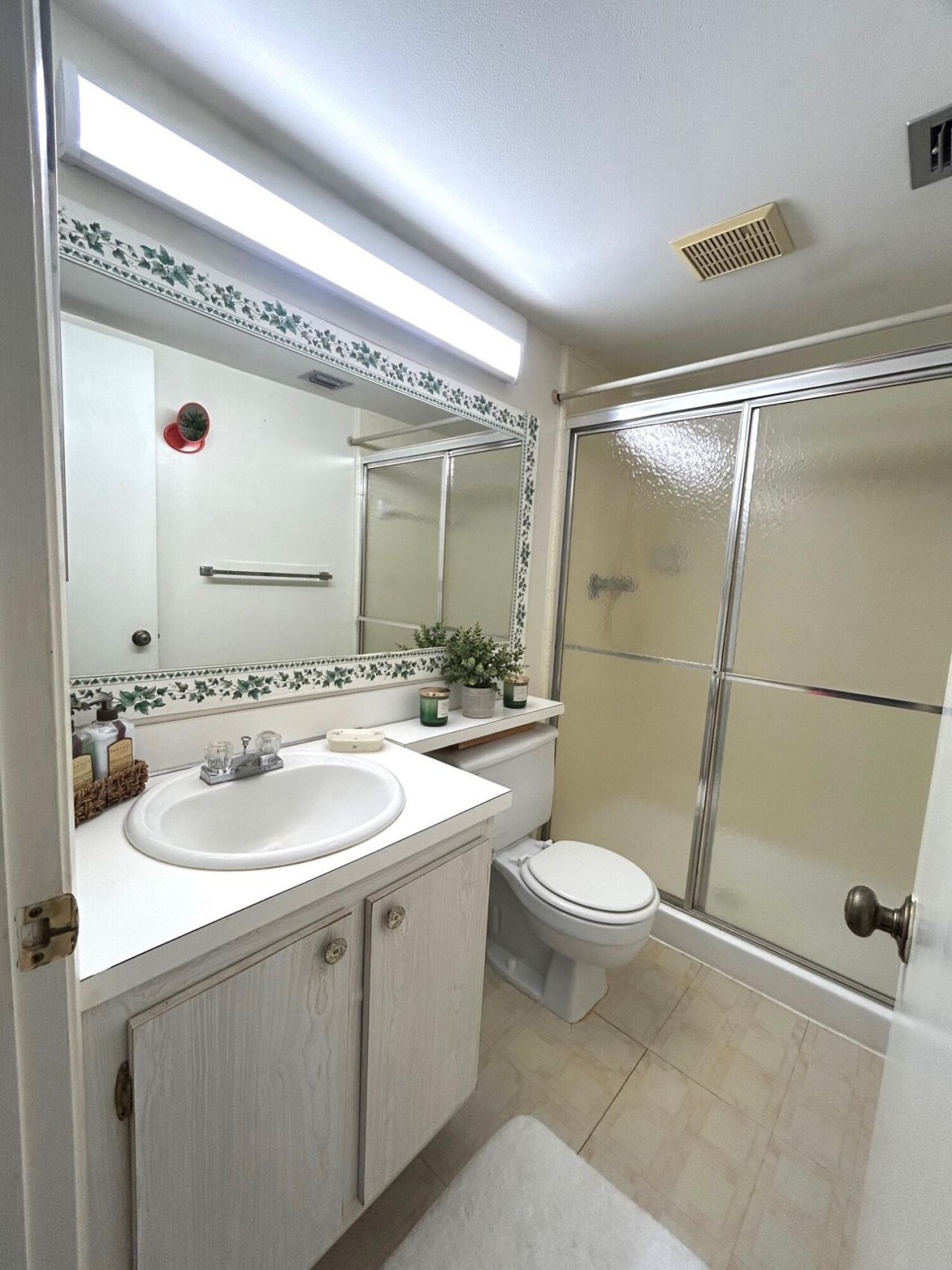 141 Lake Pine Circle, Unit A-2, Greenacres, FL 33463 Photo