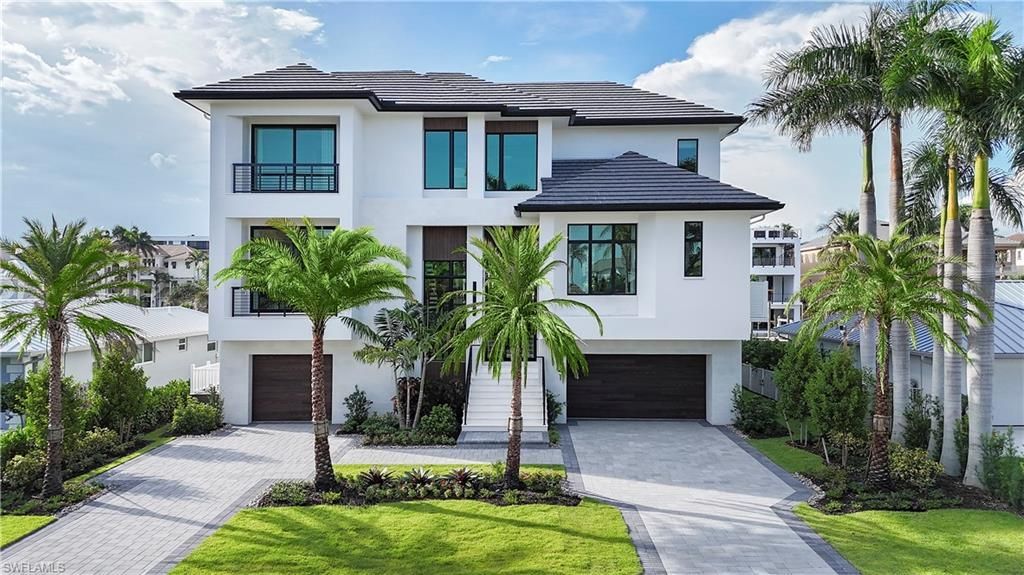 141 Channel Dr, Naples, FL 34108 Photo