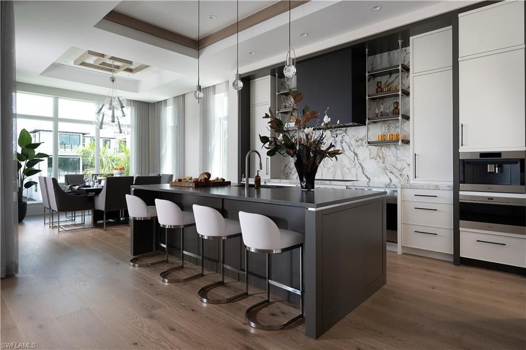 141 Channel Dr, Naples, FL 34108 Photo