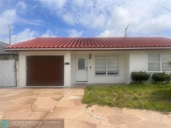 1741 NE 39th St, Pompano Beach, FL 33064