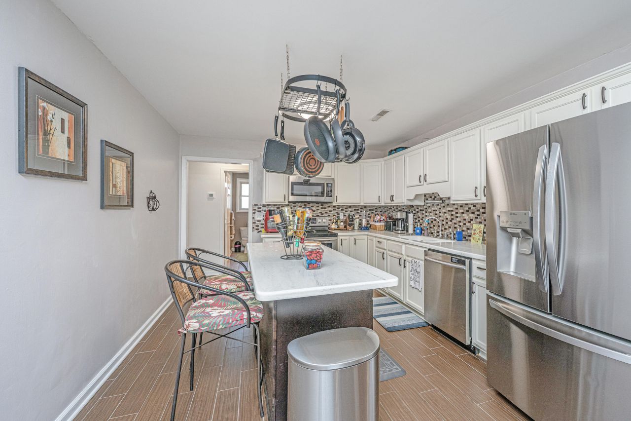 1563 Relyea Avenue Photo 11