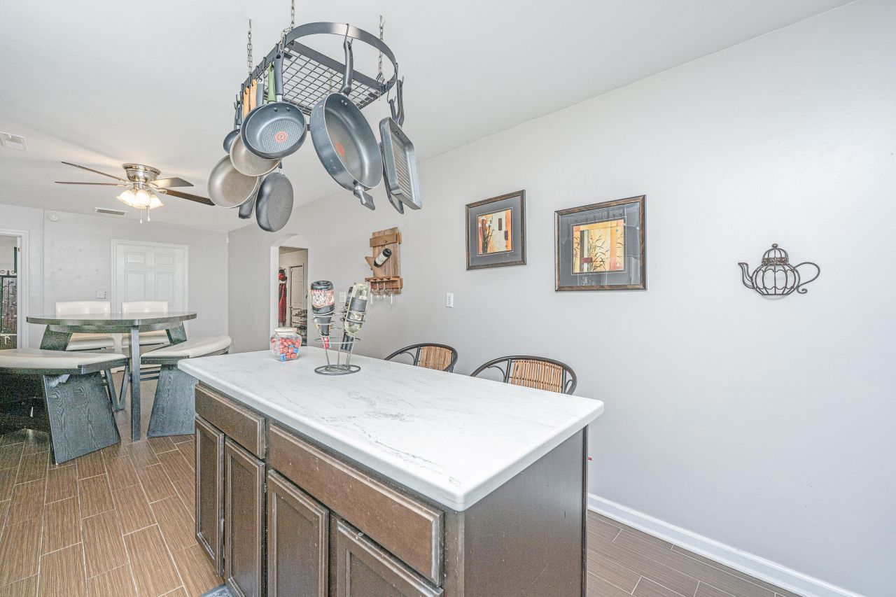 1563 Relyea Avenue Photo 13