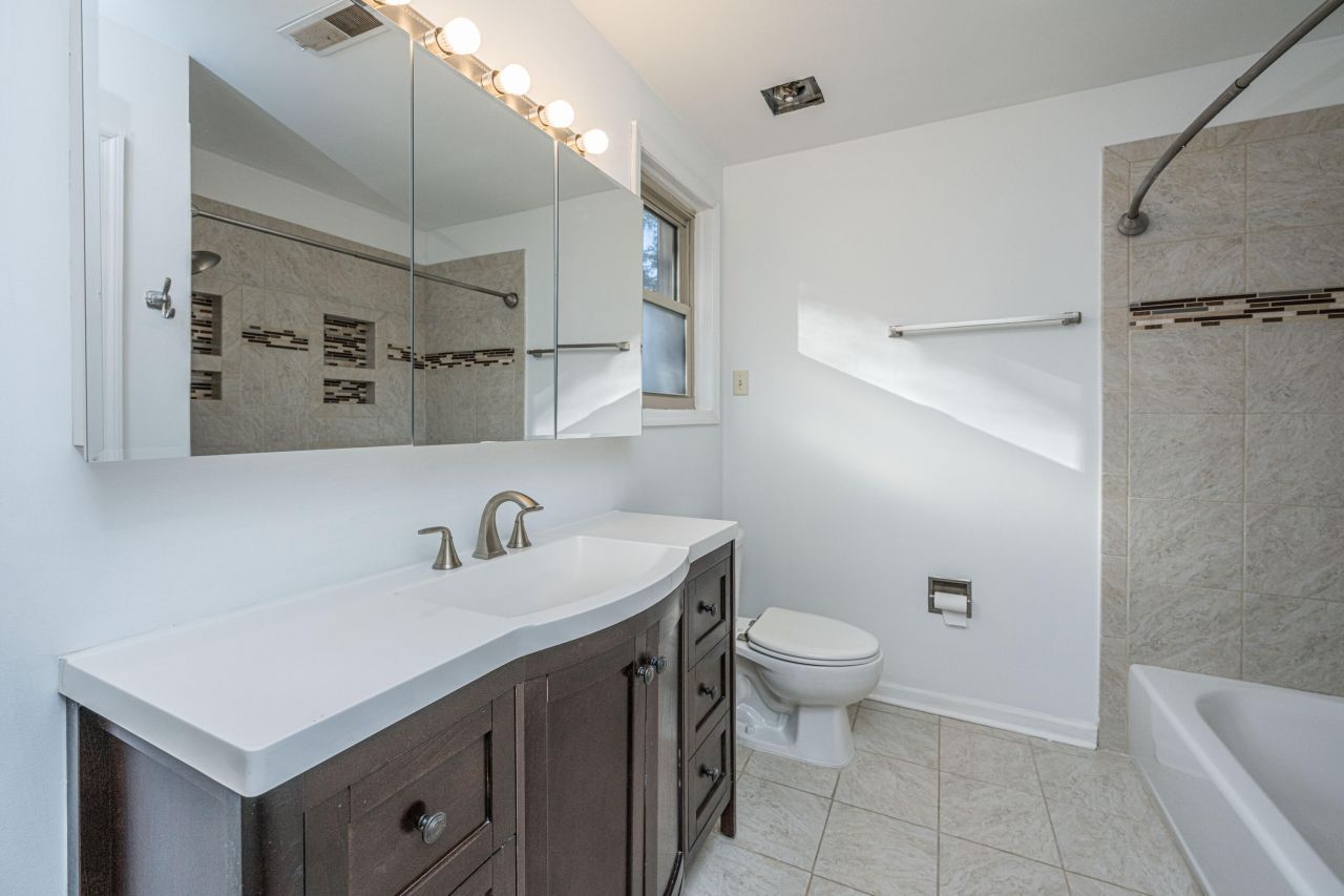 1563 Relyea Avenue Photo 18