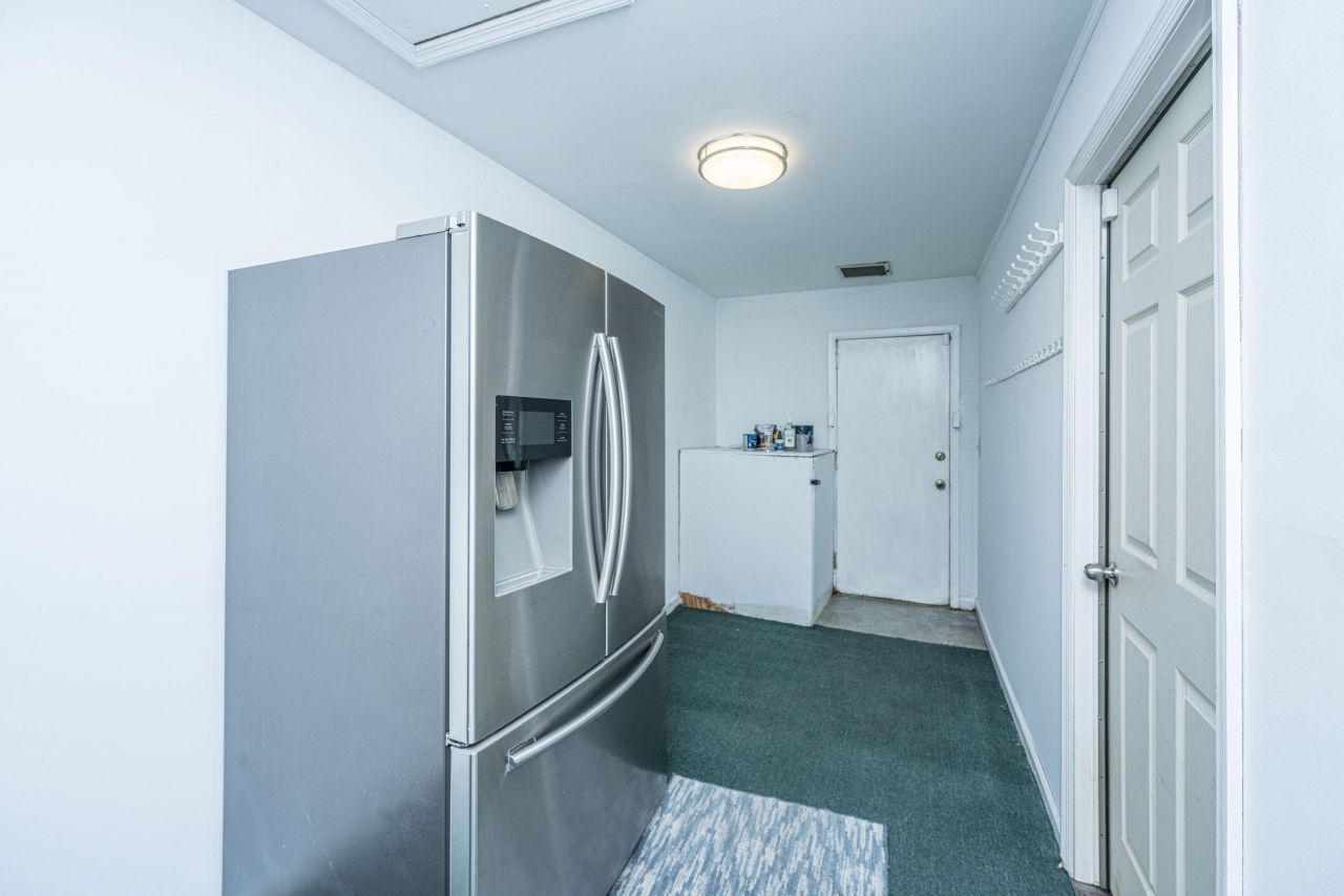 1563 Relyea Avenue Photo 28