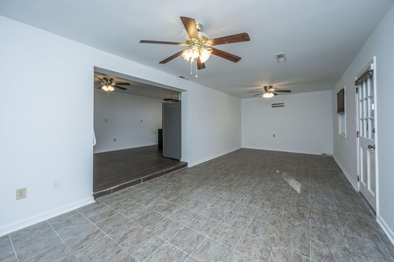 1563 Relyea Avenue Photo 32