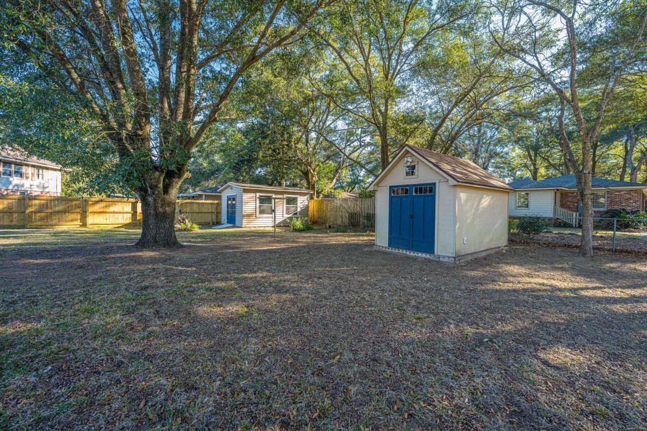 1563 Relyea Avenue Photo 43