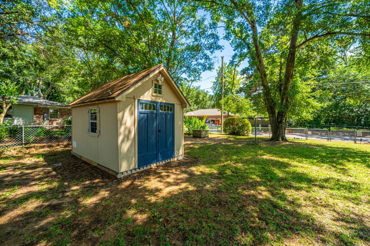 1563 Relyea Avenue Photo 44