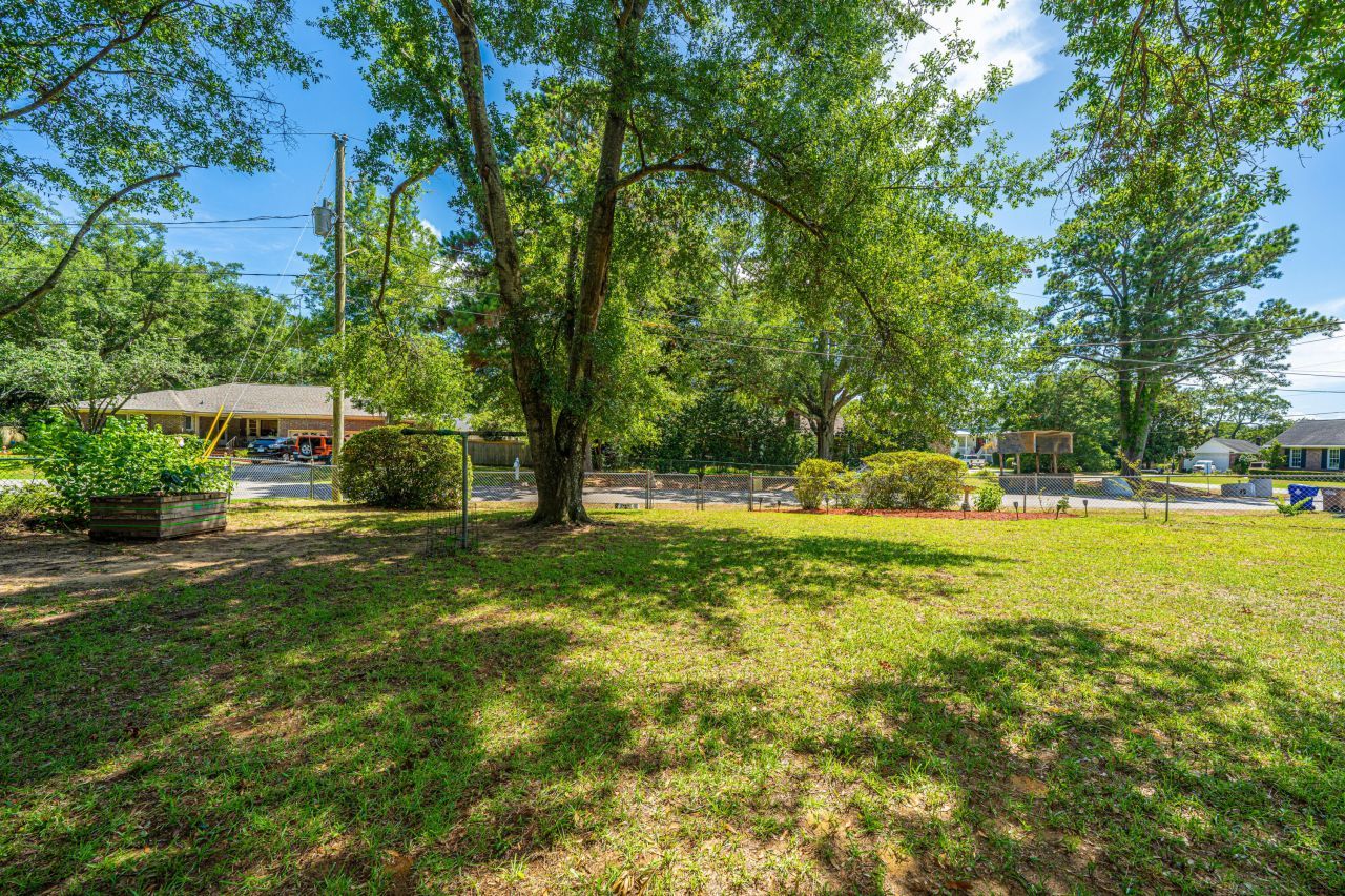 1563 Relyea Avenue Photo 45