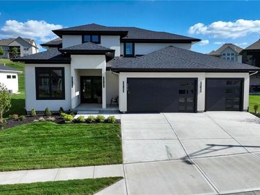 9815 Ambrosia Lane, Parkville, MO 64152