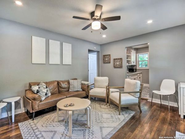 1026 Haynes, San Marcos, TX 78666