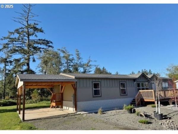 448 PACIFIC DR, Hammond, OR 97121