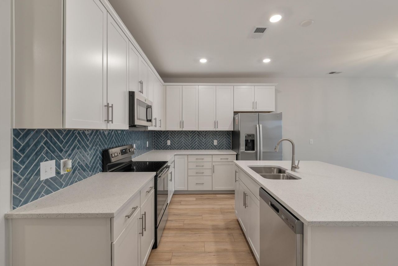 446 Duskywing Drive Photo 7