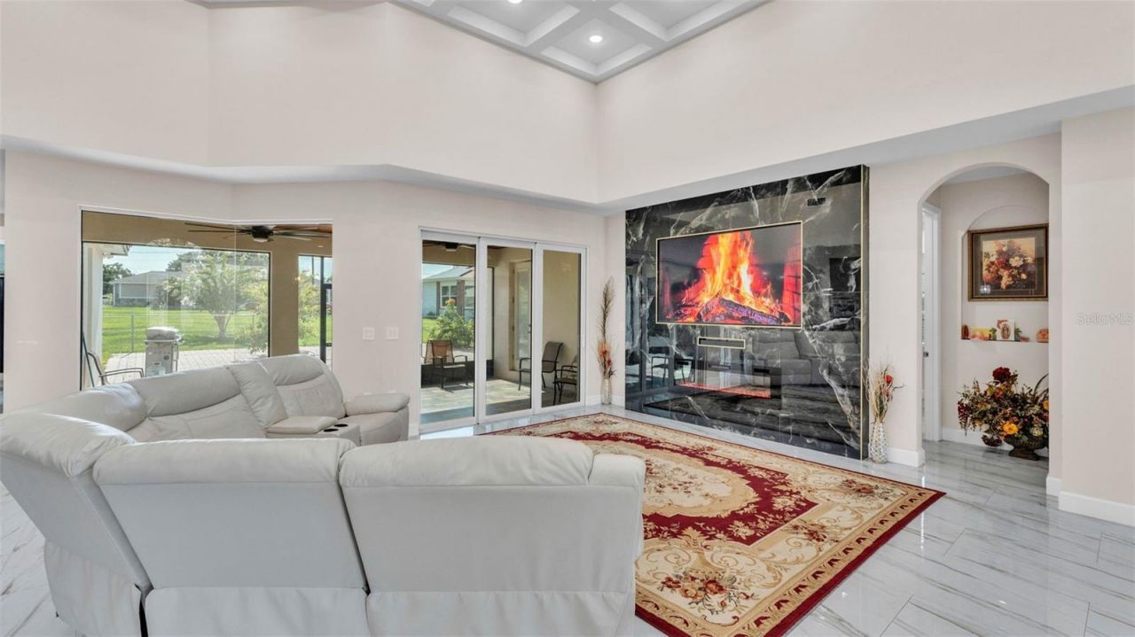 803 Lake Jessie Drive, Winter Haven, FL 33881 Photo