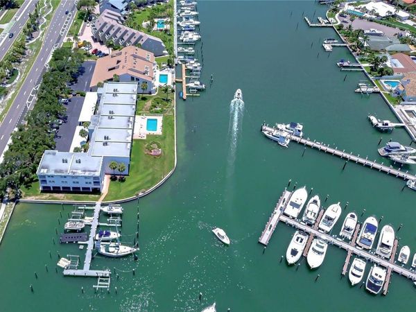 340 PINELLAS BAYWAY S, Unit 304, ST PETERSBURG, FL 33715