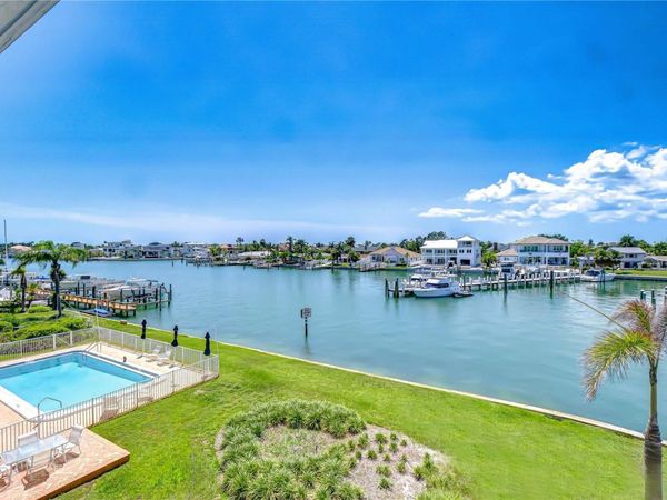 340 PINELLAS BAYWAY S, Unit 304, ST PETERSBURG, FL 33715