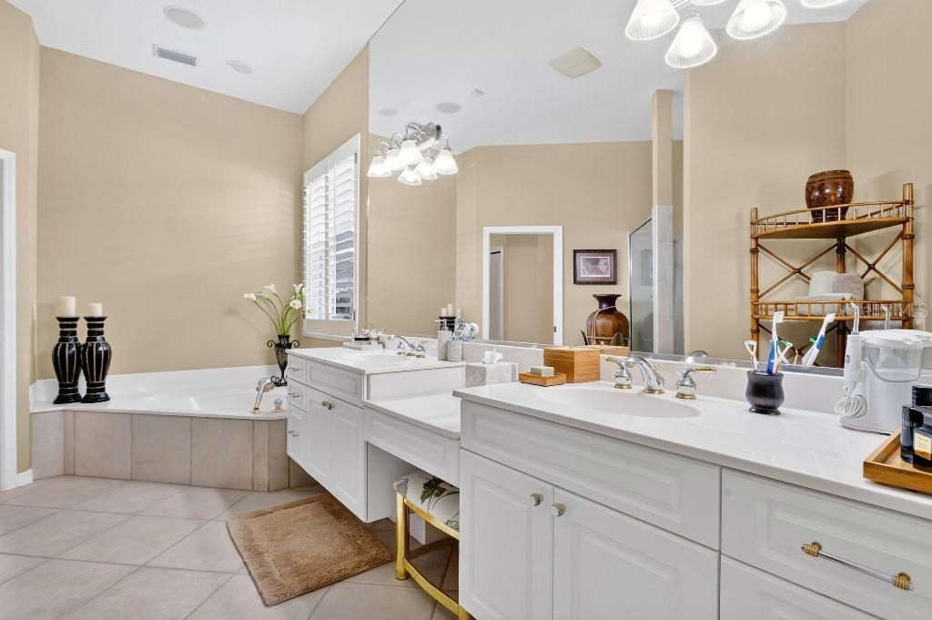 4716 Pinnacle Drive, Bradenton, FL 34208 Photo