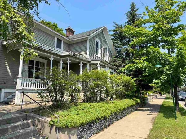223 E Third Street, Harbor Springs, MI 49740