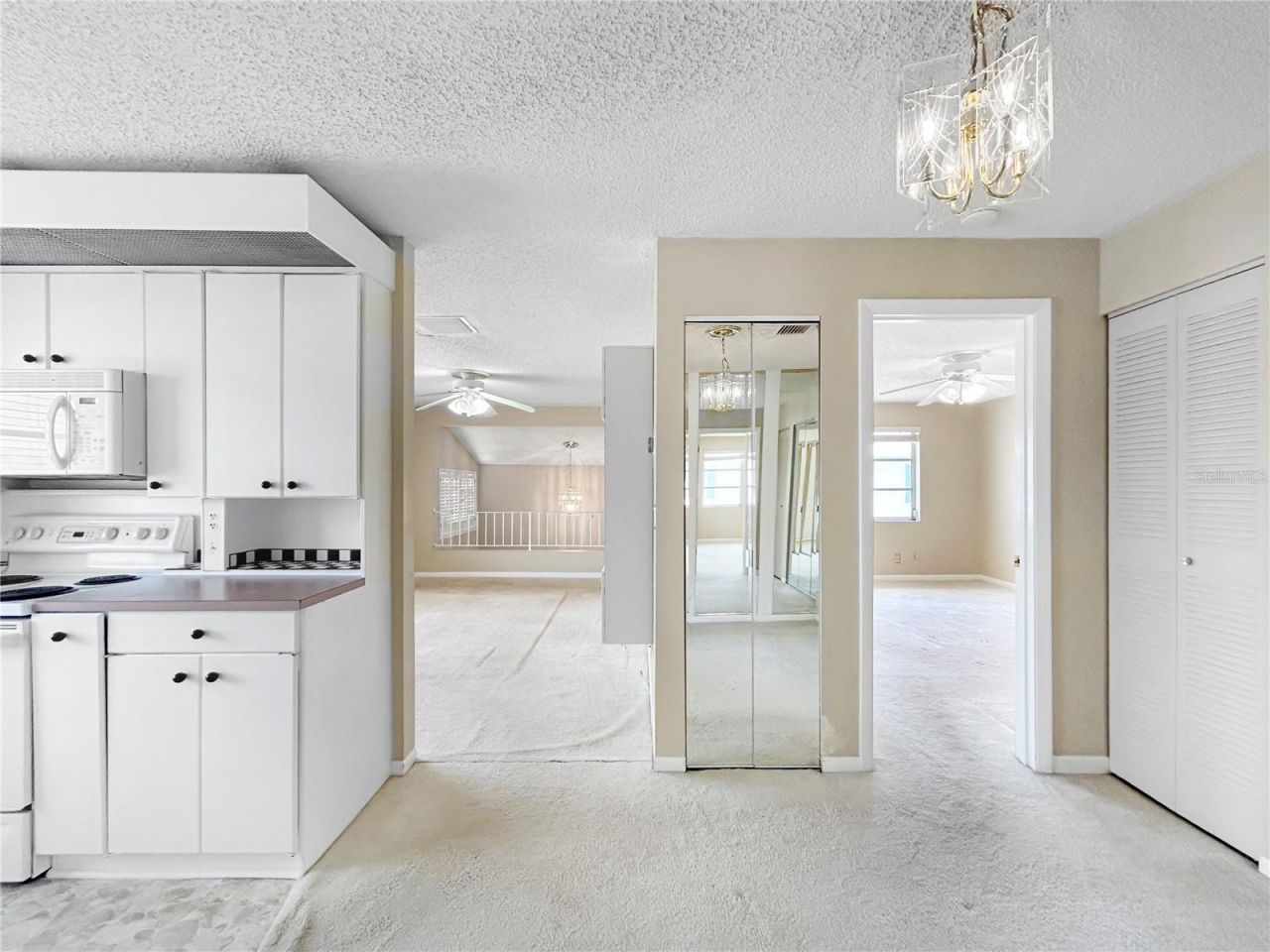 3265 40th Way S, Unit E, Saint Petersburg, FL 33711 Photo