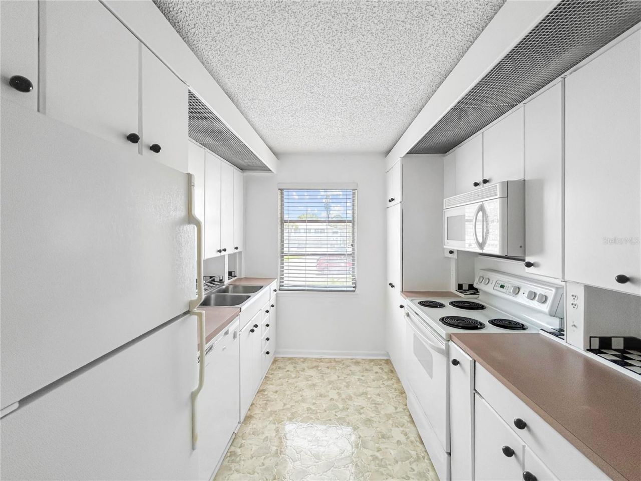 3265 40th Way S, Unit E, Saint Petersburg, FL 33711 Photo