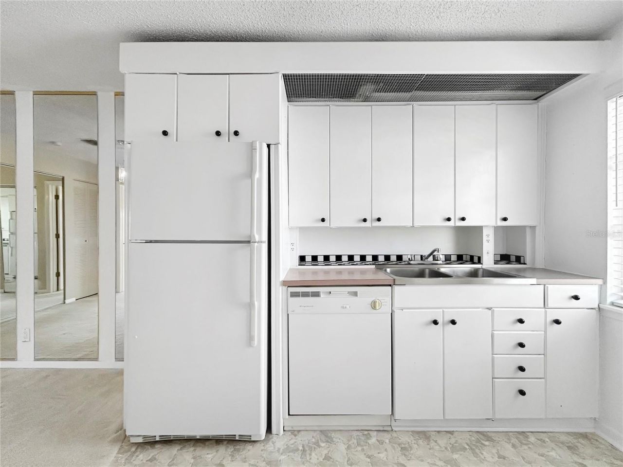 3265 40th Way S, Unit E, Saint Petersburg, FL 33711 Photo