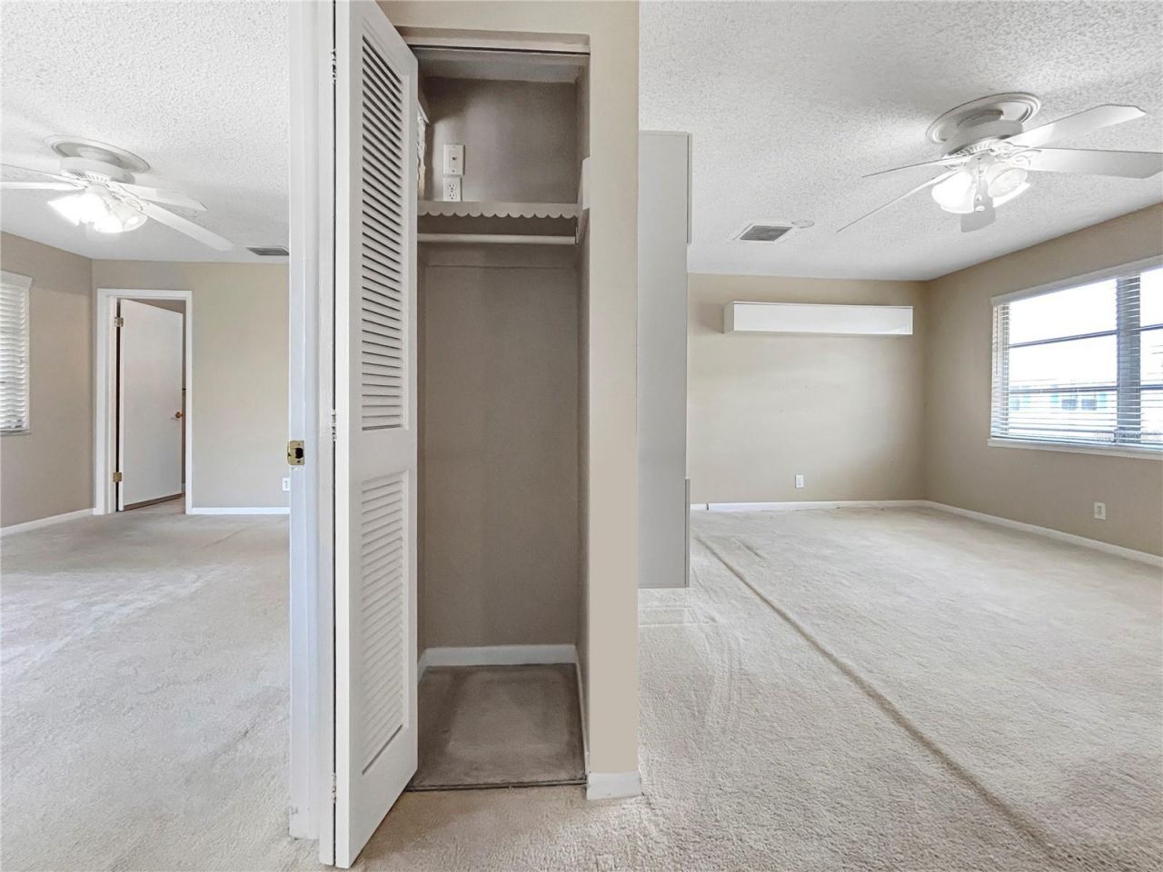 3265 40th Way S, Unit E, Saint Petersburg, FL 33711 Photo