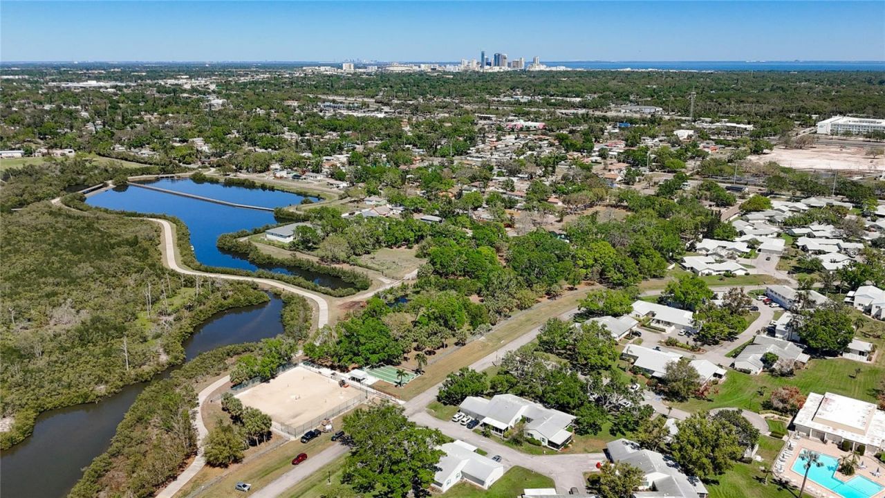 3265 40th Way S, Unit E, Saint Petersburg, FL 33711 Photo