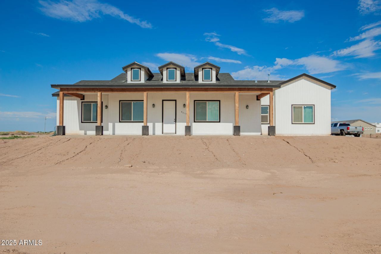 9315 S 236th Avenue, Buckeye, AZ 85326 Main Photo