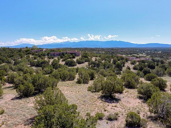 20 Honeysuckle Circle, Santa Fe, NM 87506