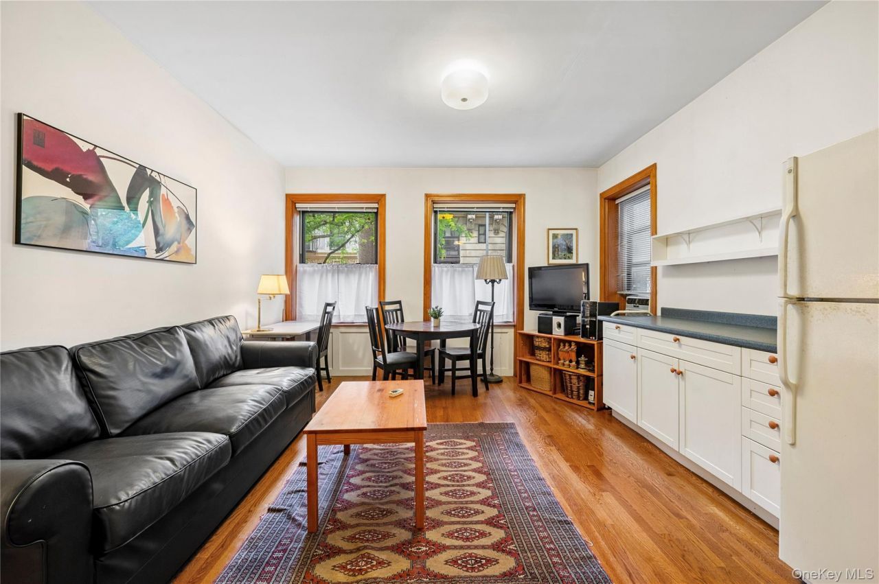 611 W 111 Street, Unit 6, New York, NY 10025 Main Photo