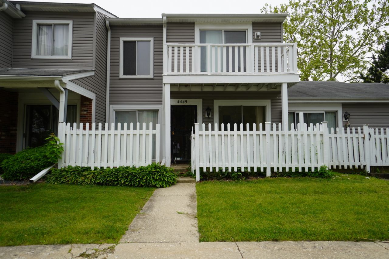 4445 Provincetown Drive, Country Club Hills, IL 60478 Main Photo
