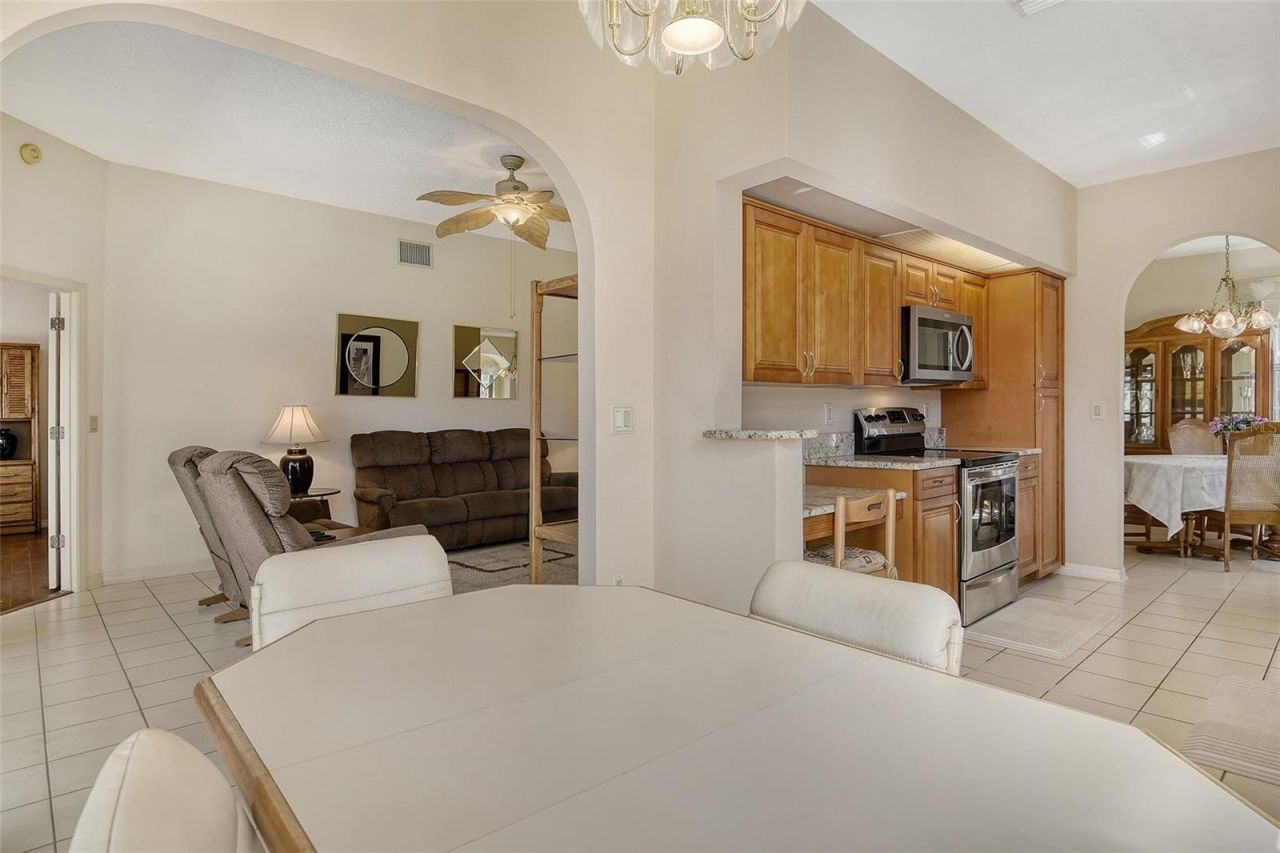 5598 Golf Pointe Drive, Unit A-1, Sarasota, FL 34243 Photo