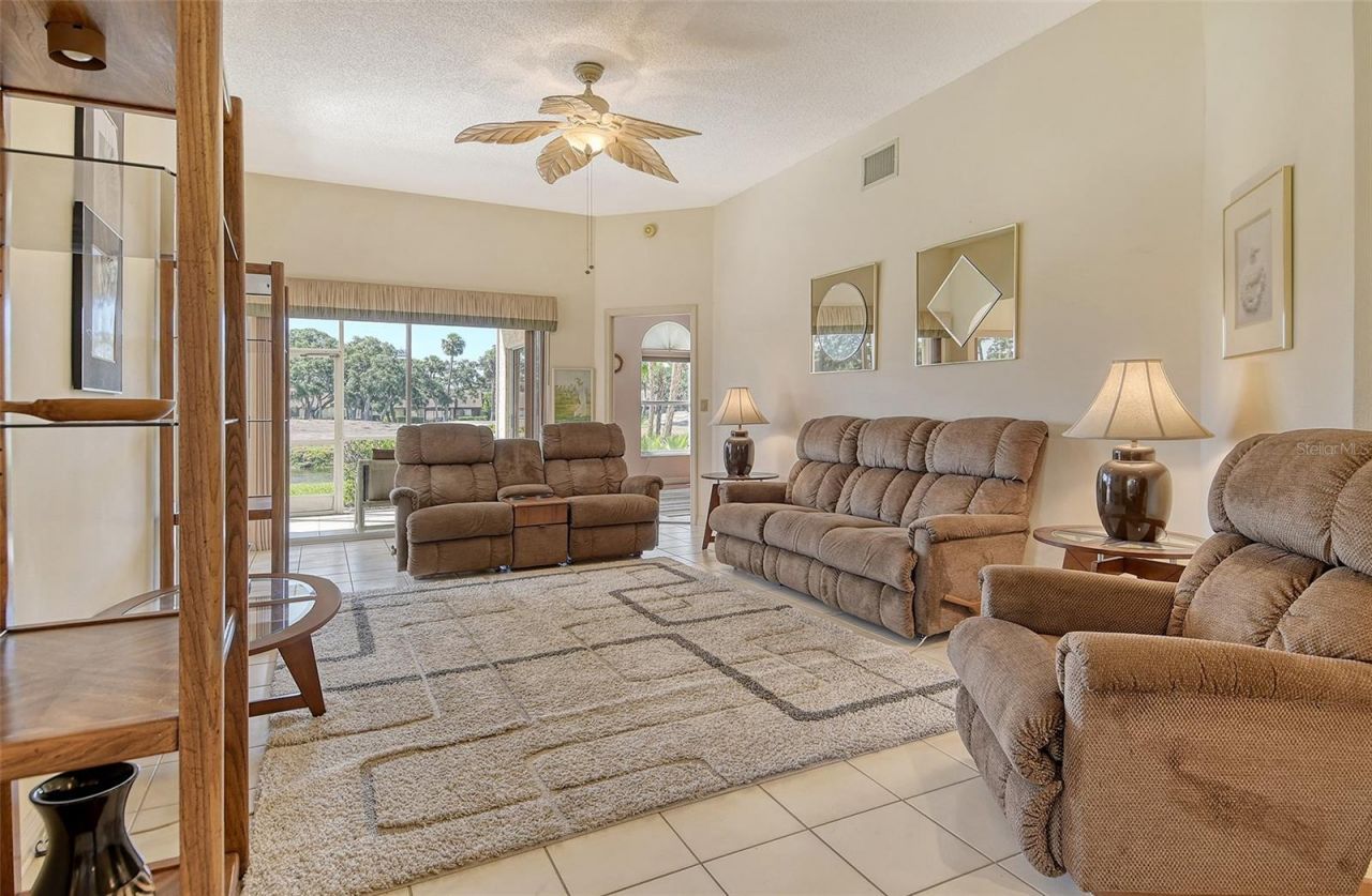 5598 Golf Pointe Drive, Unit A-1, Sarasota, FL 34243 Photo